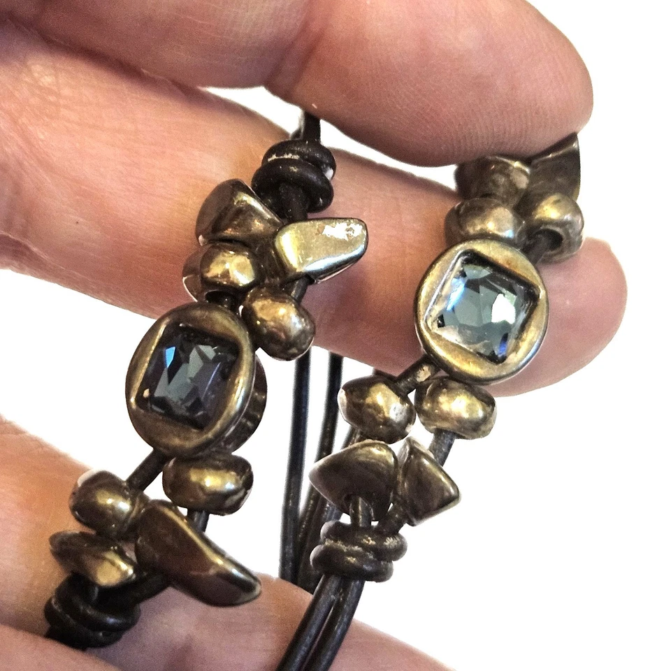 Pulsera Uno de 50 Cuero 6.5" Azul Cristales Swarovski Cuentas Plateadas Foto 4 de 4