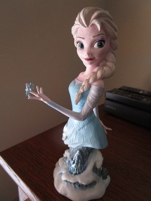 MINT  GRAND JESTER STUDIOS Figurine DISNEY FROZEN Snowflake ELSA