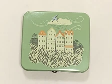 Now Designs Danica Studio tin keepsake box Hill and Dale 7" x 6.25" x 2.5" NEW