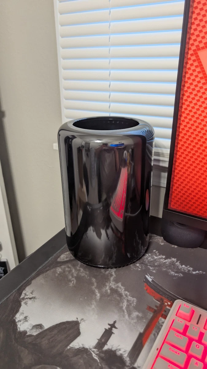 Apple Mac Pro Intel Xeon 8-Core 2013 Apple Desktops & All-In-One