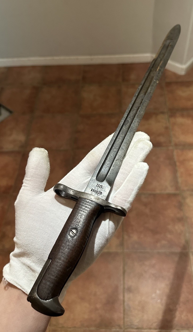 RARE WWI U.S. Military Springfield SA 1906 Rifle Bayonet / Sword  (No Scabbard)