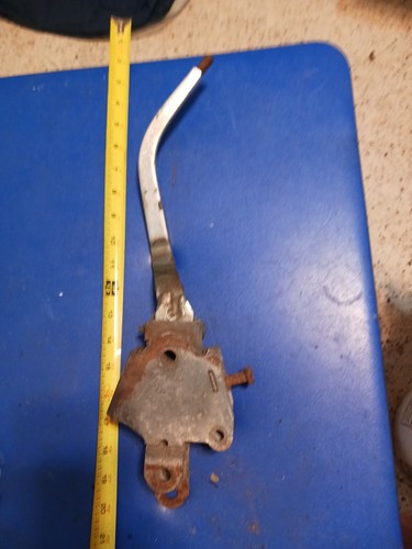MUNCIE M20 M21 M22 TRANSMISSION REVERSE SHIFT FORK FITS '63-'74 (WT297 MUNCIE M20 M21 M22 TRANSMISSION REVERSE SHIFT FORK FITS '63-'74 (WT297