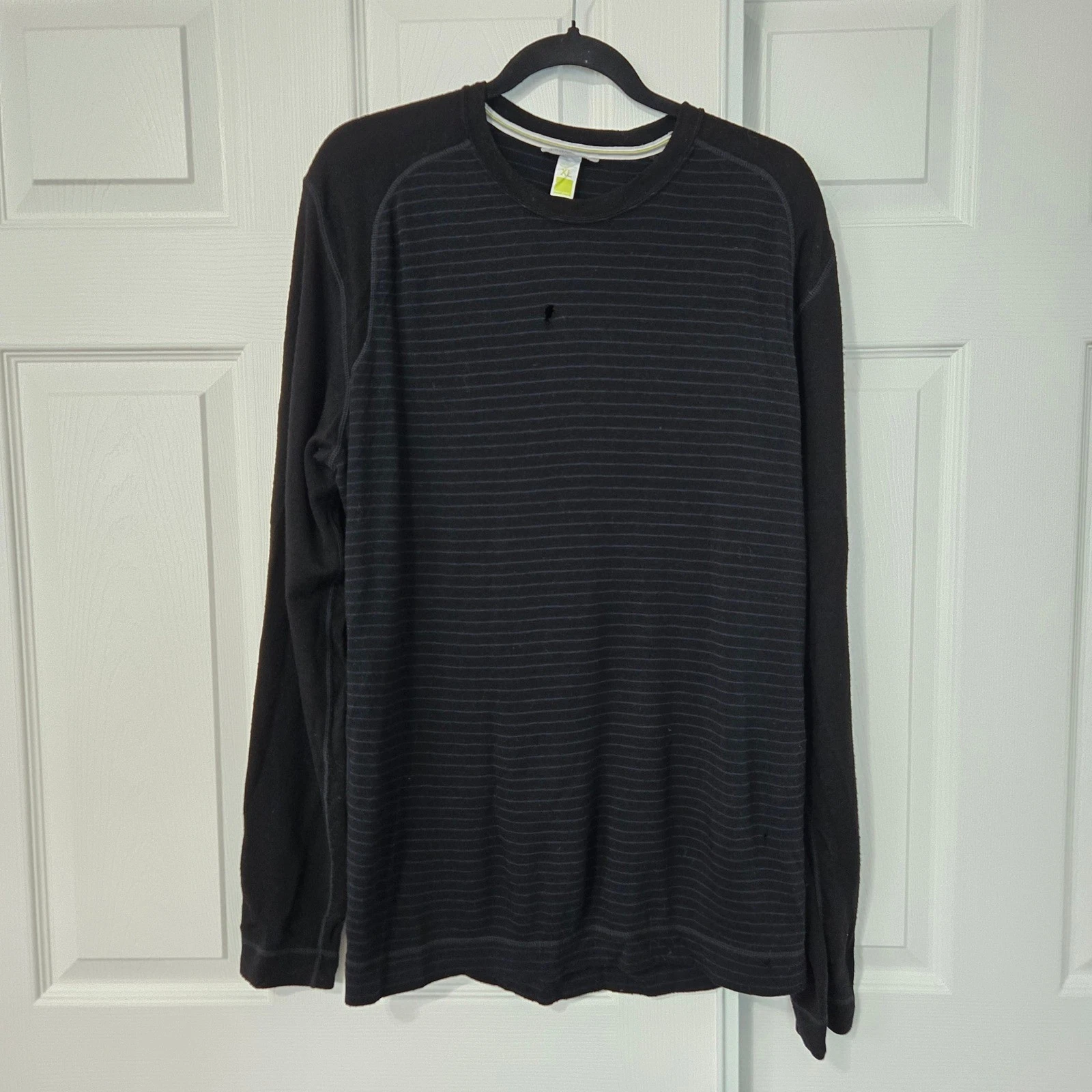Smartwool Mens XL Merino Wool Base Layer Long Sleeve Shirt Black Striped Flawed
Opens in a new windo