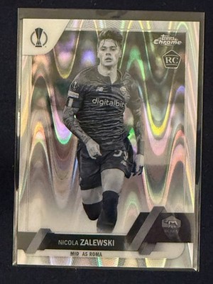2022-23 Topps Chrome UEFA Nicola Zalewski Black and White RayWave RC Roma