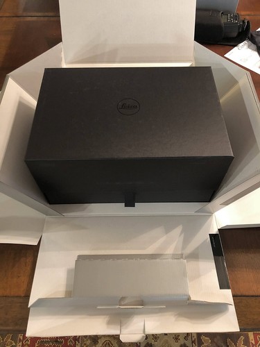 Leica Q2 "Dawn"by Seal Limited Edition Digital Camera 19069 New in box - Picture 6 of 7