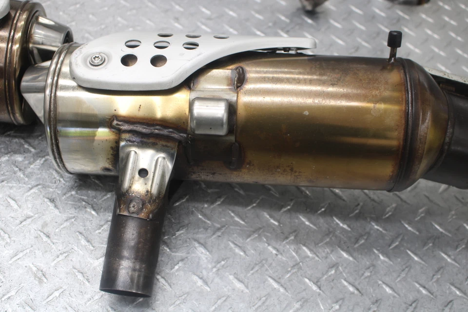 BMW F650GS 2003 silenciadores de escape y cabezal con sensor de O2 Foto 4 de 4