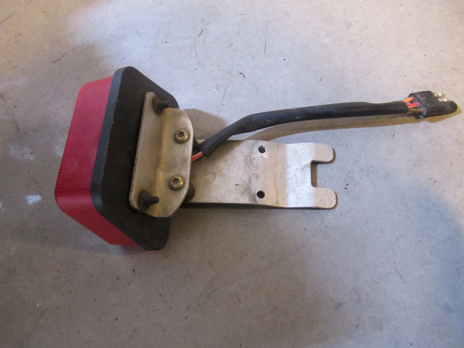Polaris RMK 600 Taillight Bracket 2007