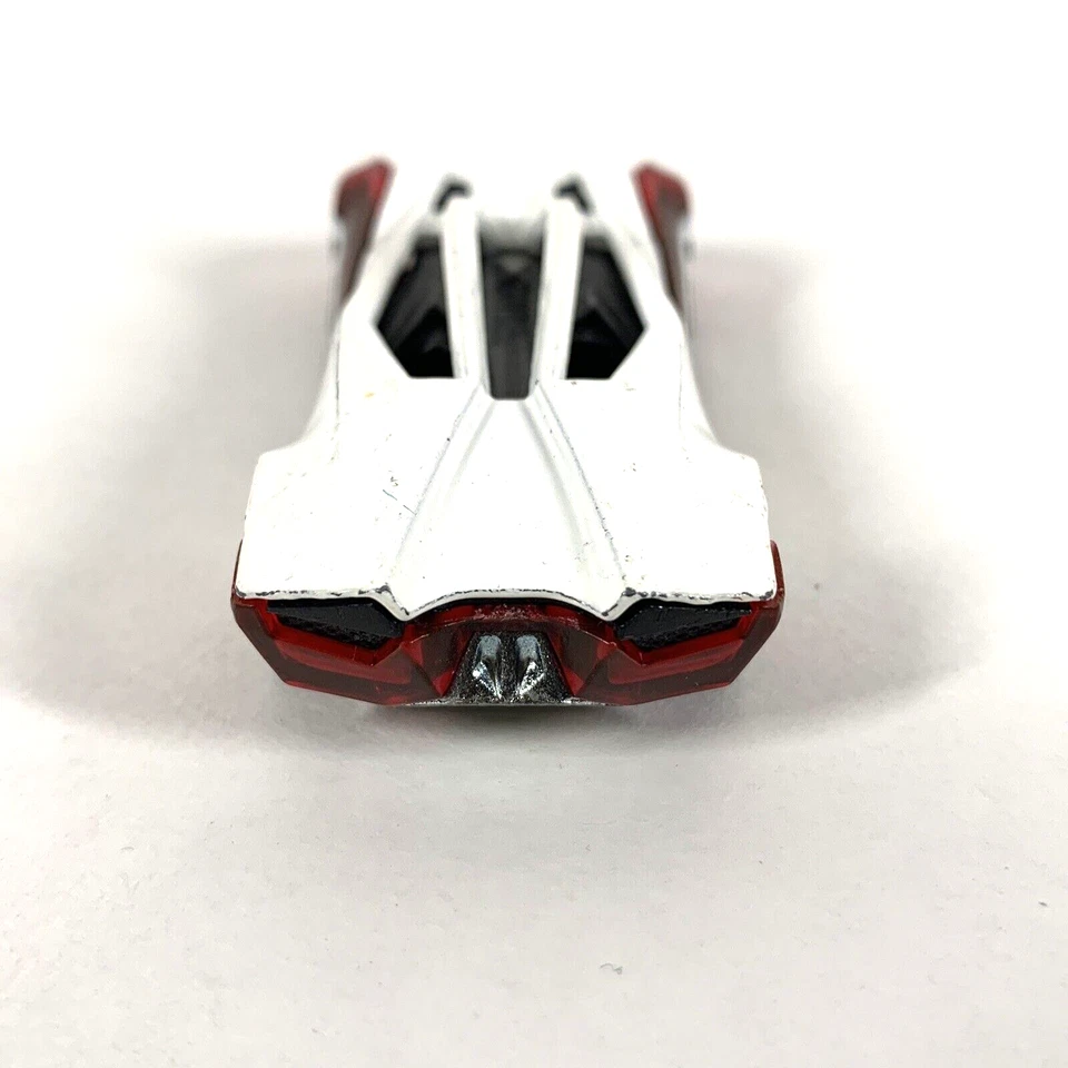 Лот товаров Mattel Hot Wheels из 6 игрушечных автомобилей: 3 Split Vision, 2 Lotus и Symbolic! 3+ - Изображение 4 из 4