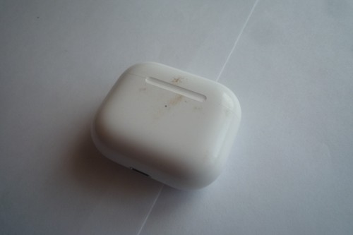 Apple AirPods 3. Generation kabellose Ladehülle nur - weiß - Bild 1 von 6