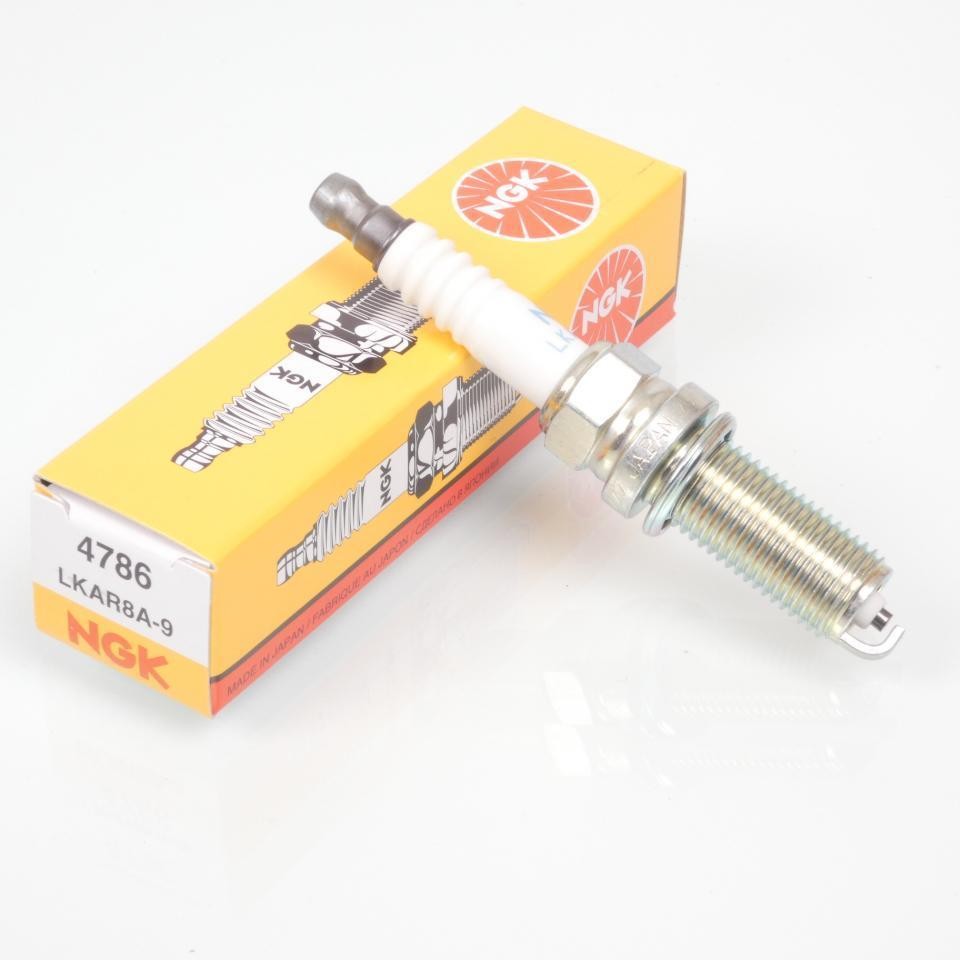 Bougie d'allumage NGK pour entretien régulier de moto Beta 480 Rr