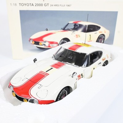 AUTOart Millennium 1/18 Toyota 2000GT 24HRS Fuji 1967 #1 Diecast Model Car