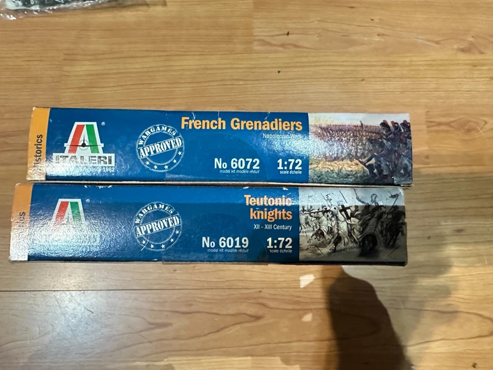 ITALERI 2 SCATOLE DI SOLDATINI NUOVE - TEUTIONIC 6019 - FRENCH GRENADIERS 6072 - Immagine 3 di 3