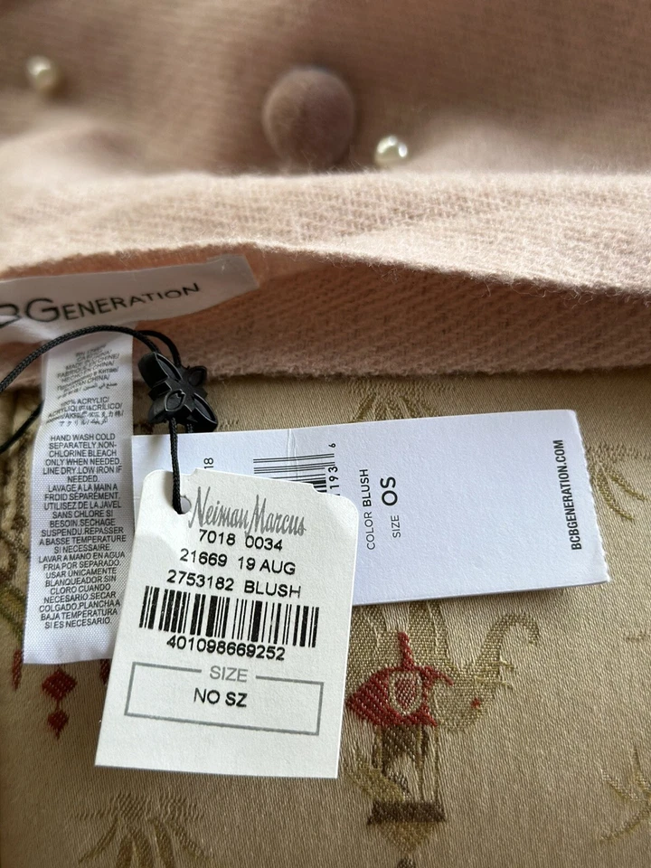 Nuevo con etiquetas Bufanda Nieman Marcus BCBGeneration con perlas y pompones Foto 4 de 4