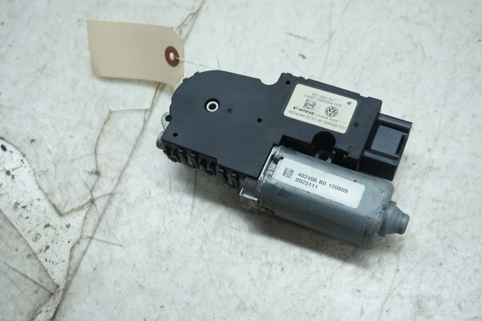 2012-2015 Volkswagen Passat OEM Sun Roof Motor - Image 3 of 4