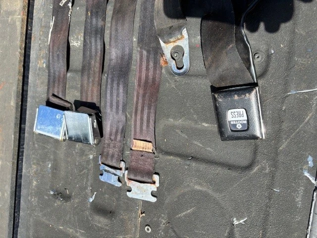 Sunbeam Alpine Mark IV 1965 Set of seatbelts. — 第 2/2 张图片