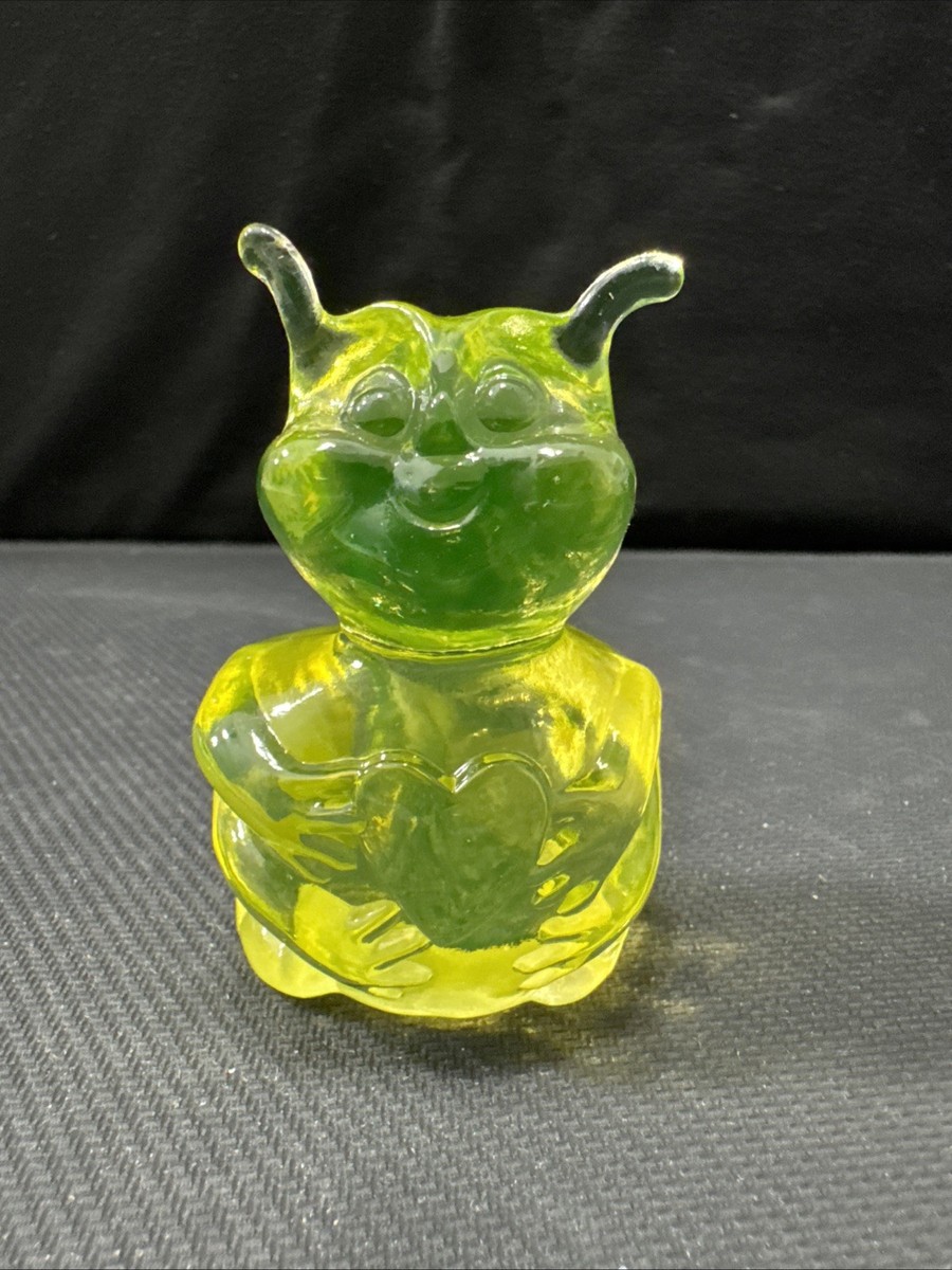 Vintage Fenton Vaseline Uranium Glass Love Luv Bug Figurine Art