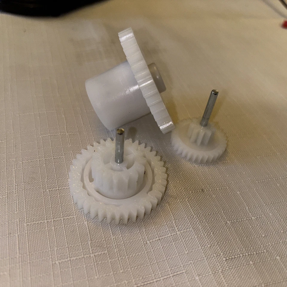 Spin Master Monster Jam Mega Grave Digger 1/6 Monster Truck - Rear Differential - Image 2 of 2