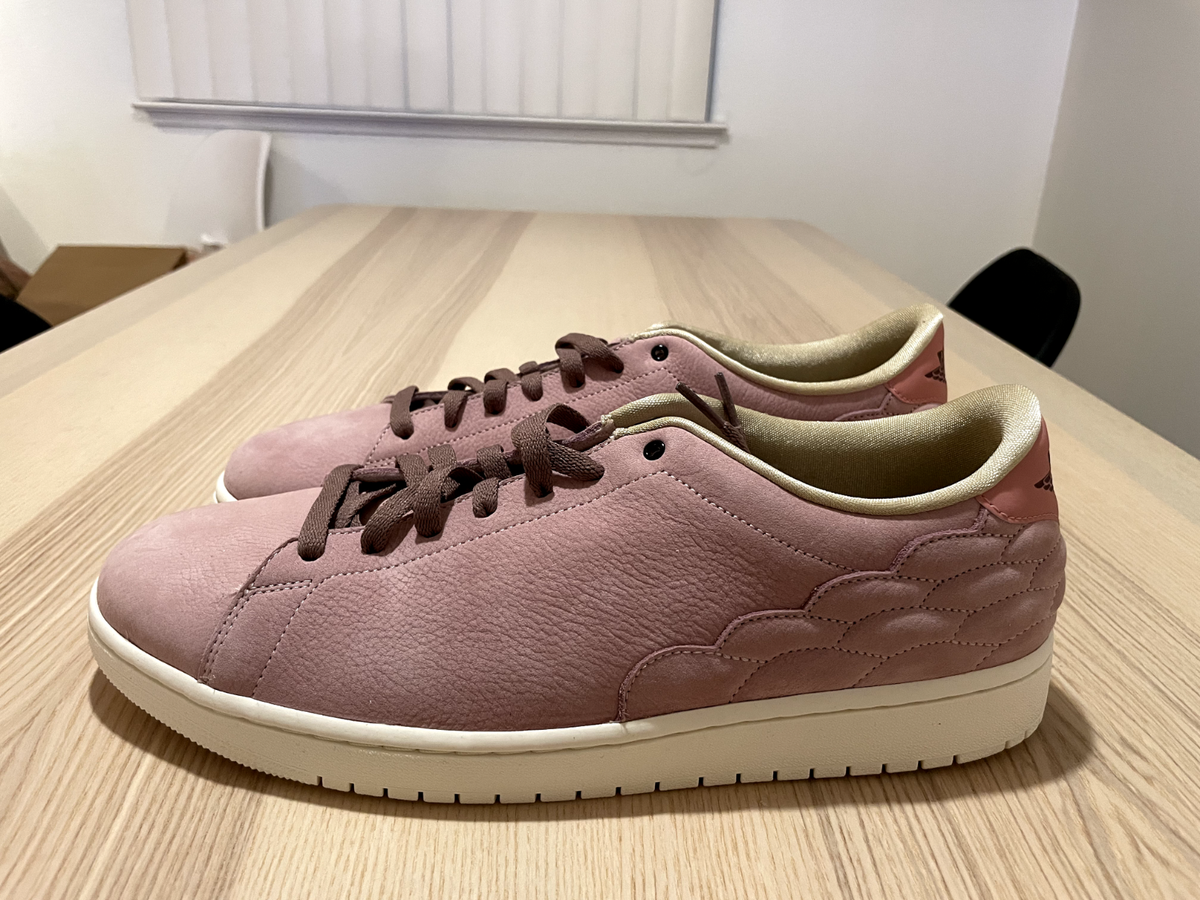 NEW Nike Air Jordan 1 Retro Low Centre Court Pink Oxford  display picture 2
