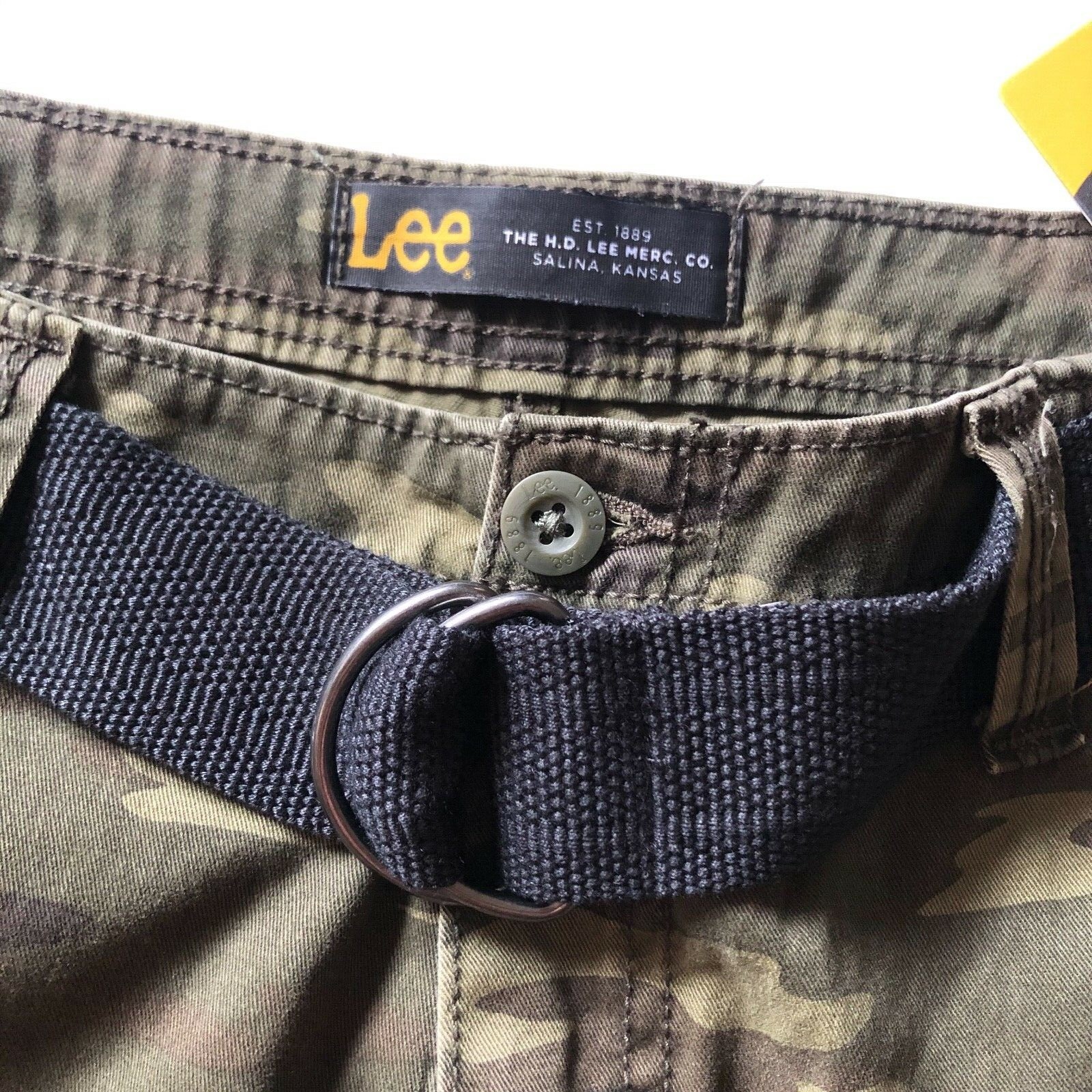 lee dungarees cargo shorts with cell phone pocket