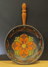 NORWEGIAN ROSEMALING FLOWER WOOD WALL HANGING BOWL- SIGNED -FOLK ART 1984