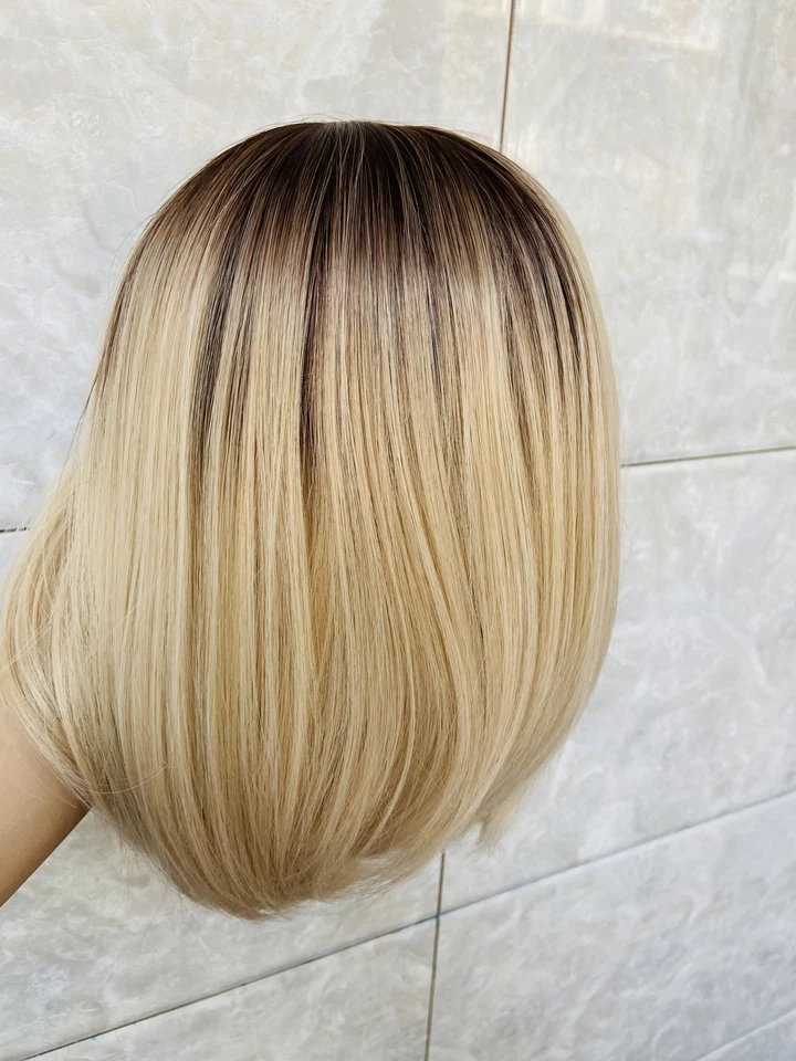Pelucas de cabello sintético rubio bob ombre suave foto real con flequillo mujeres naturales Foto 3 de 4