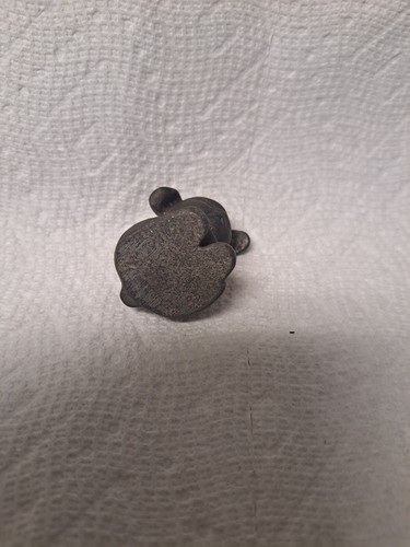 Griswold Cast Iron BUCKI Carbons Ribbons Advertising PUPPY Dog Paperweight 4.7oz - Picture 6 of 6