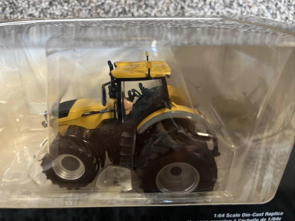2024 SpecCast 1:64 Challenger 1042 With Rear Duals NEW!! - Image 3 of 3