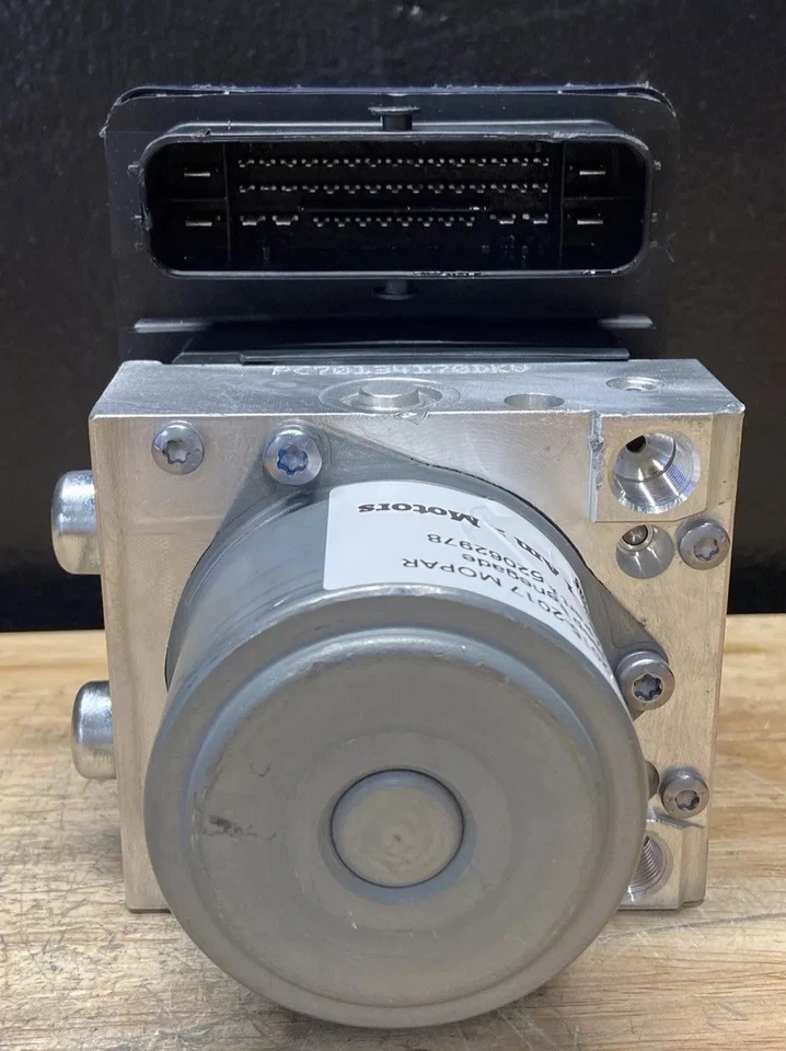 Módulo de bomba de freno ABS reacondicionado 2015-2017 MOPAR Jeep Renegade | 52062978 Foto 4 de 4