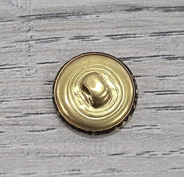 Pendleton Red Enamel Brass Shaft Shield Rope 5/8" Replacement Buttons - 5 pc - Image 3 of 3