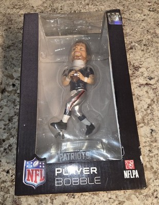 Tom Brady Patriots Bobblehead FOCO NFL Player Legends of the Field LE 2018