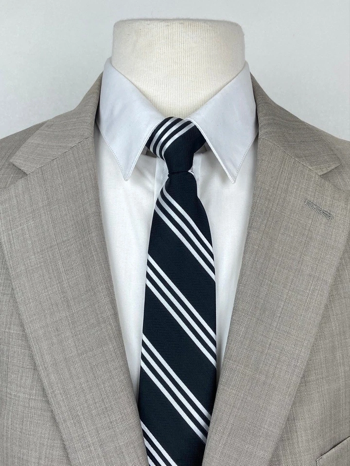 BRAND NEW MICHAEL KORS Mens 50R Beige Wool 2 Piece Suit With Dress Pants 38x30 - Image 3 of 4