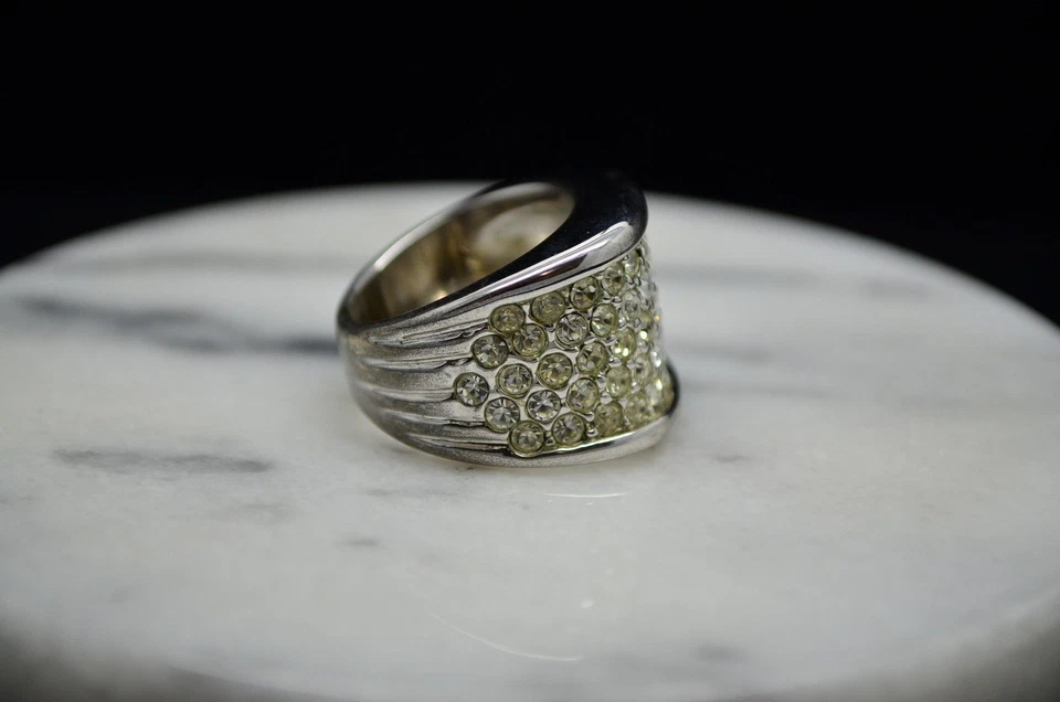 ANILLO ANCHO PAVÉ CIRCONITAS CÚBICAS ORO BLANCO TALLA 5,75 Foto 3 de 4