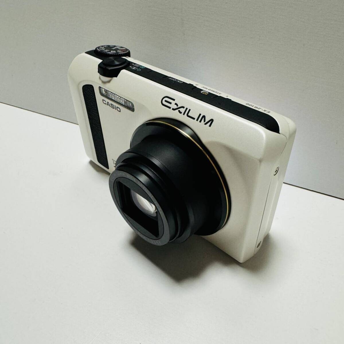 Mint] CASIO EXILIM EX-ZR100 Compact Digital Camera White SET
