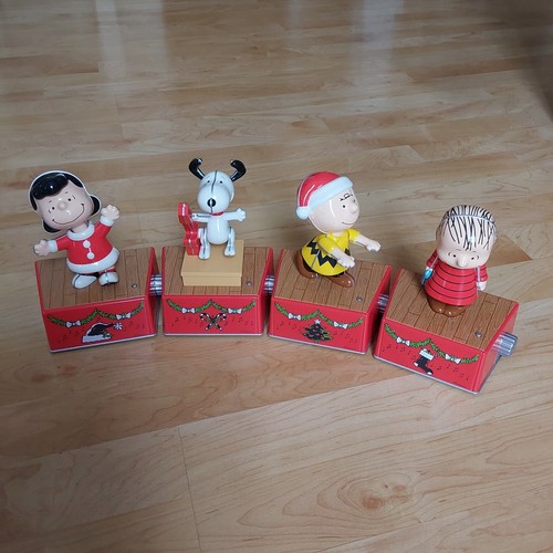 Hallmark Keepsake Peanuts Dance Party Charlie Snoopy Lucy Linus Tested Working