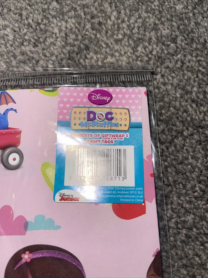 doc mcstuffins paper Gift Wrap  2 sheet & 2 Gift Tags 50cm x 69.5 - Image 2 of 2