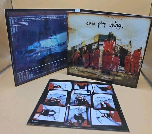 Slipknot Self Titled CD Digipak LTD ED. EU IMPORT! BONUS TRACKS! HIDDEN TRACK! - Picture 2 of 4