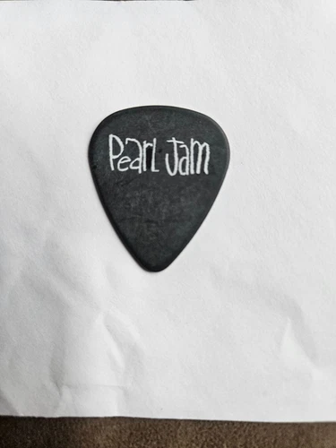 Pearl Jam pick Jeff Ament Pick Black BasketballPearl Jam pick - Picture 2 of 2