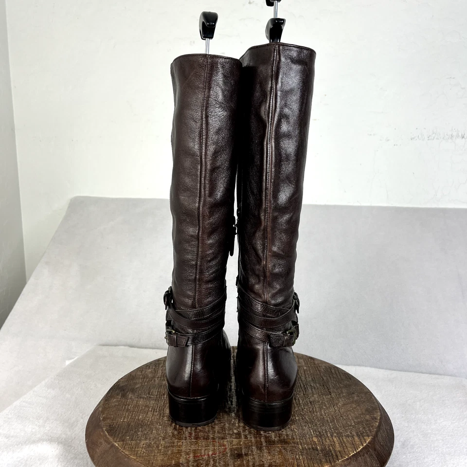 Botas Via Spiga para mujer 6,5 M Sheldon altas cuero de equitación detalle de hebilla con cremallera Foto 3 de 4