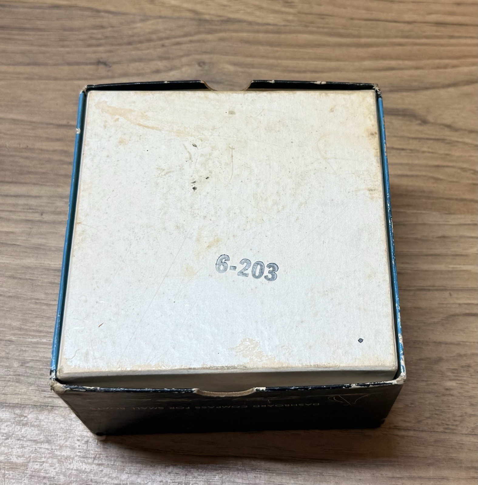 Vintage 1961 Airguide Marine Compass Model 76 in the original box +++ NOS