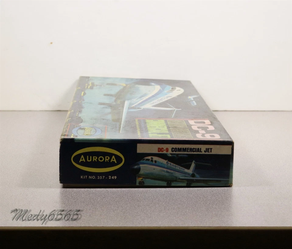 Aurora Eastern "Hockey Stick" DC-9 "VERY RARE" Scale 1/72 - Image 3 of 4