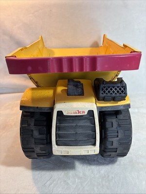 2004 - VINTAGE HASBRO TONKA MIGHTY BIG YELLOW DUMP TRUCK 19” RED