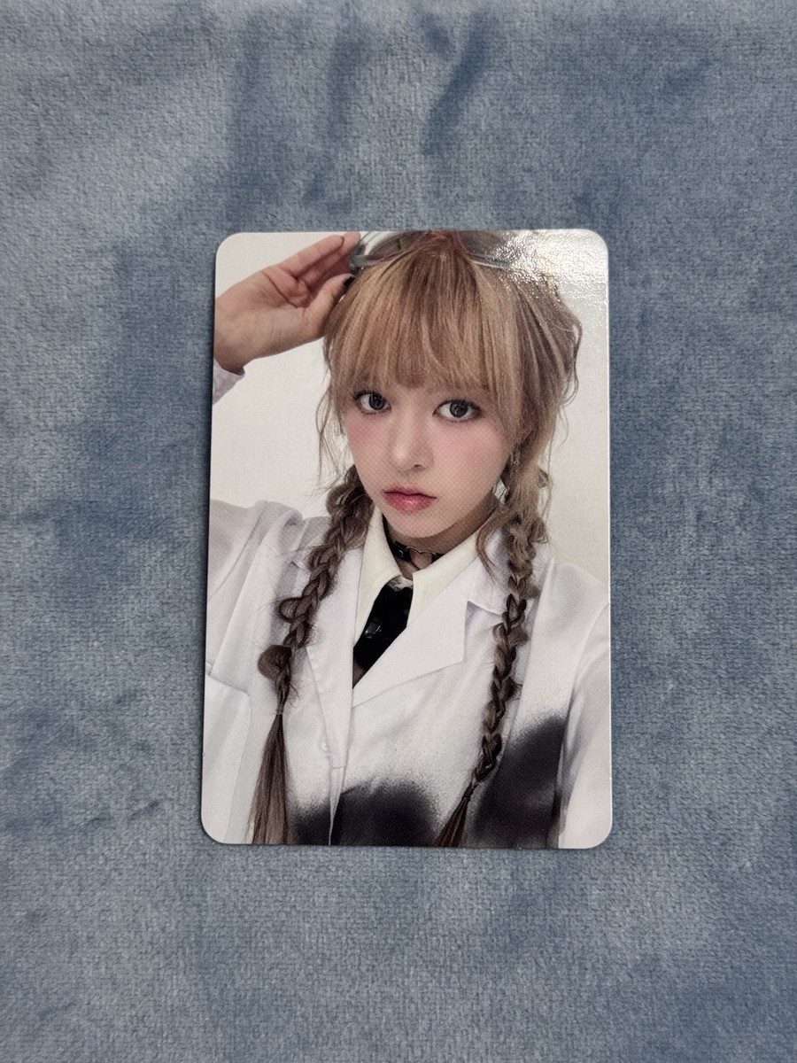 NMIXX Lily サイン　サインボール NMIXX LAB nmixx NMIXX] LILY The 2nd Fan Concert MIXX LAB Day2 NSWER ZONE Photocard