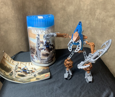 Lego Bionicle Metru Uni Vahki Zadakh 8617 With Manual and Canister