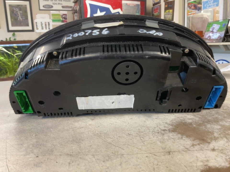 Velocímetro 2004 AUDI A4 convertible cuadro de instrumentos 194 k Foto 2 de 4