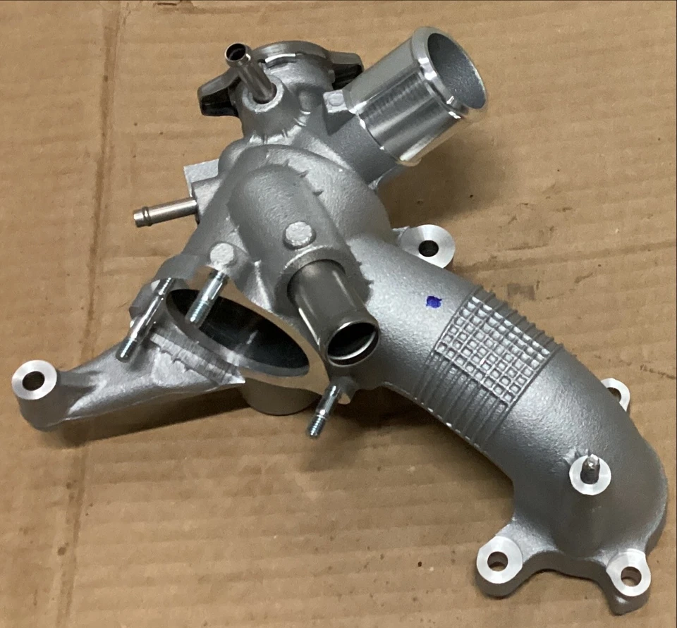 06-15 LEXUS IS250 冷却水套加热器房全新正品原始设备制造商 — 第 3/3 张图片