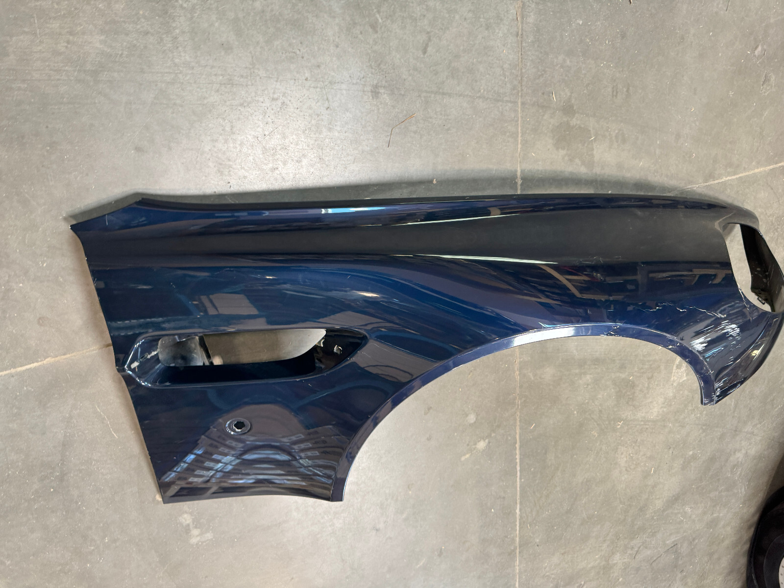 05-12 ASTON MARTIN VANTAGE OEM RIGHT FRONT FENDER 6G33-16005