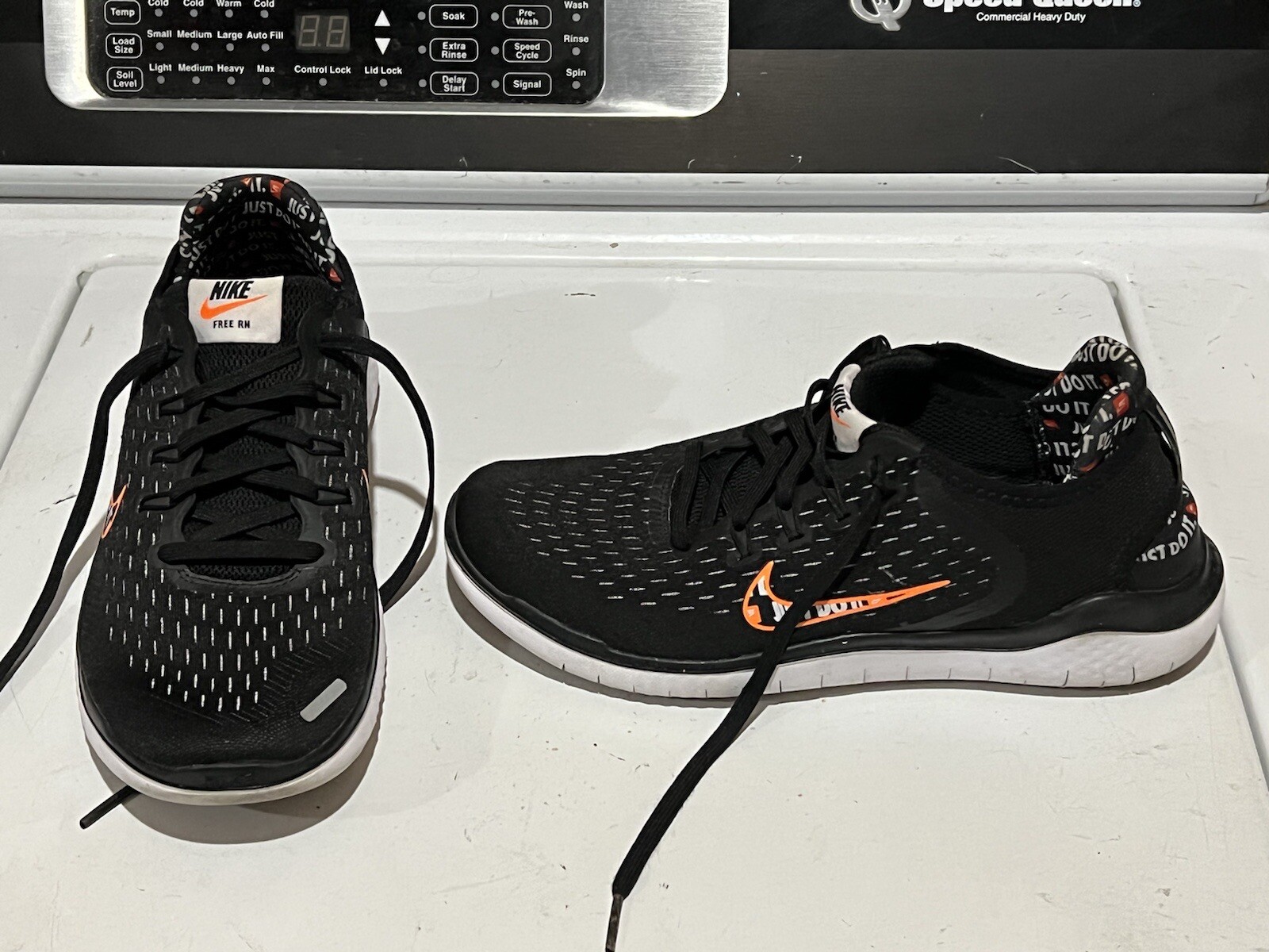 Mens Size 9.5 Womens Nike Free RN 
