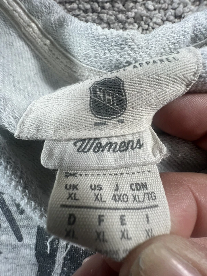 Suéter Pullover Gris Para Mujer Chicago Blackhawks NHL CCM Talla XL Foto 3 de 4