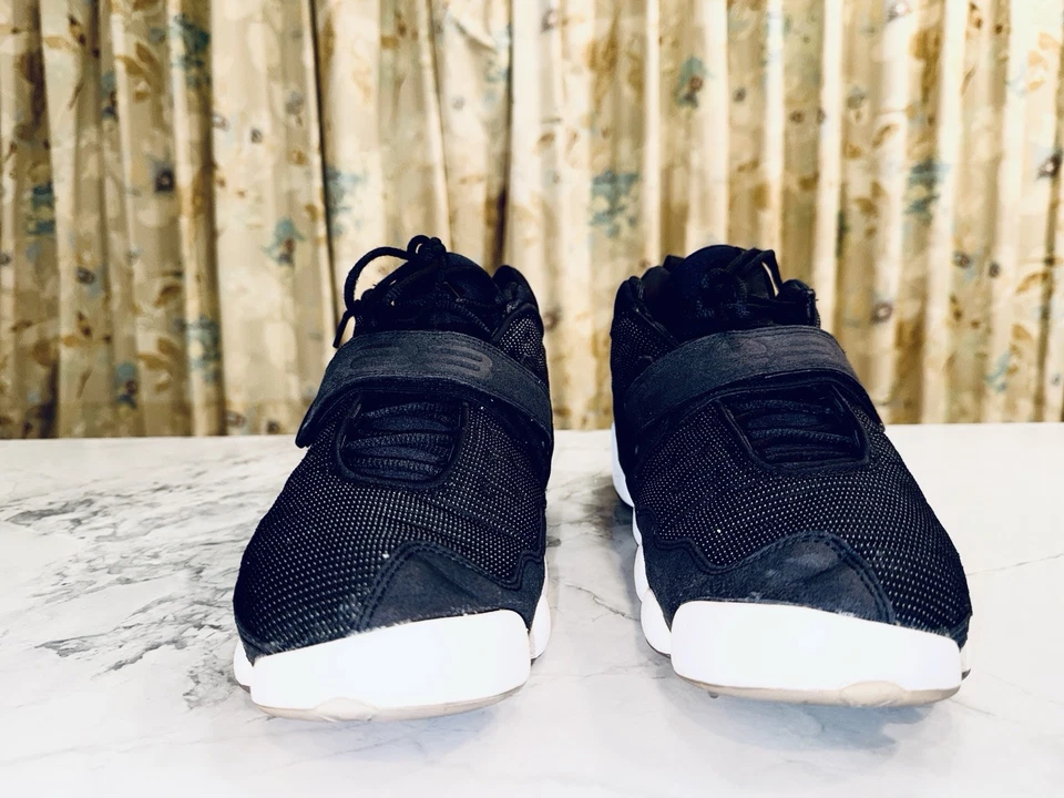 Sapatos masculinos Nike Air Jordan preto tamanho 12 gato Space Jam preto (AR0772-001) - Imagem 2 de 4