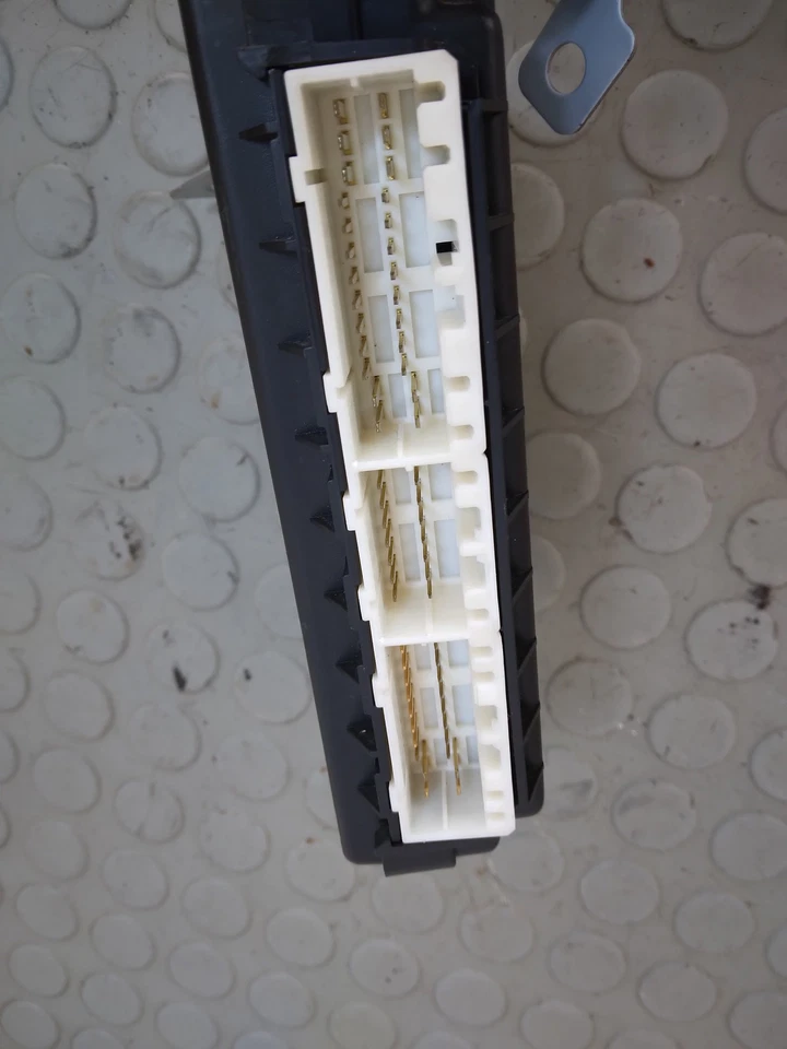 16296 Centralina ricevuto antenna Kia Carens dal 2002 al 2006 II serie cod 95400 - Immagine 3 di 3